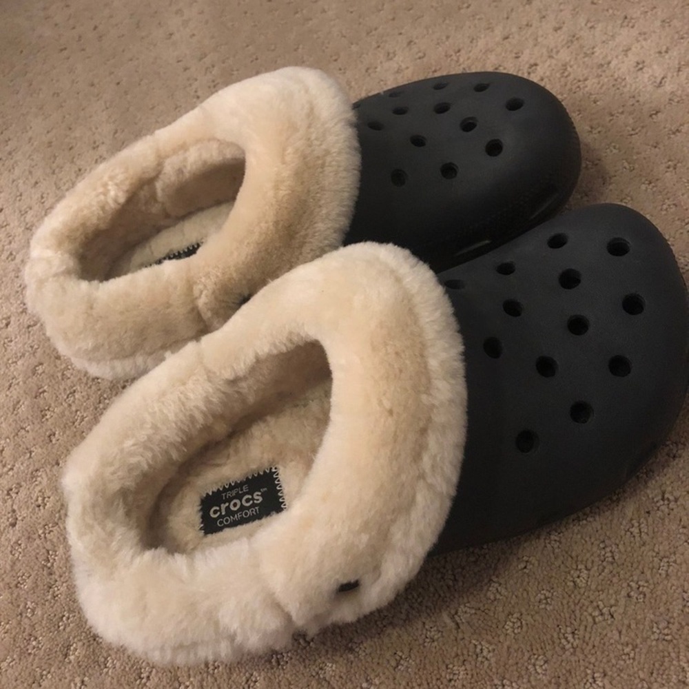 Fur crocs